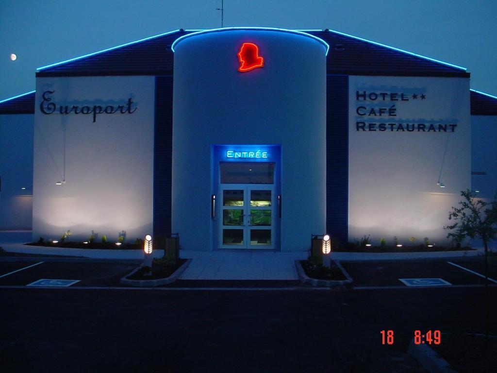 Hôtel Restaurant de L'Europort Saint-Avold Extérieur photo